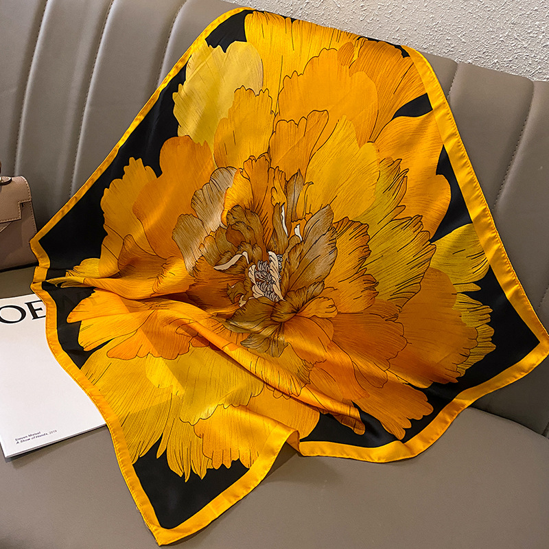 Print 70cm Silk Satin Headkerc - Silk Tie Woven recension och pris